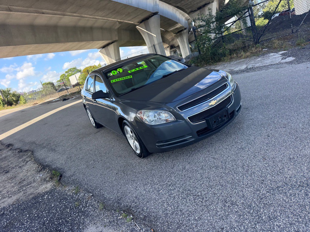 2009 Chevrolet Malibu Image 2