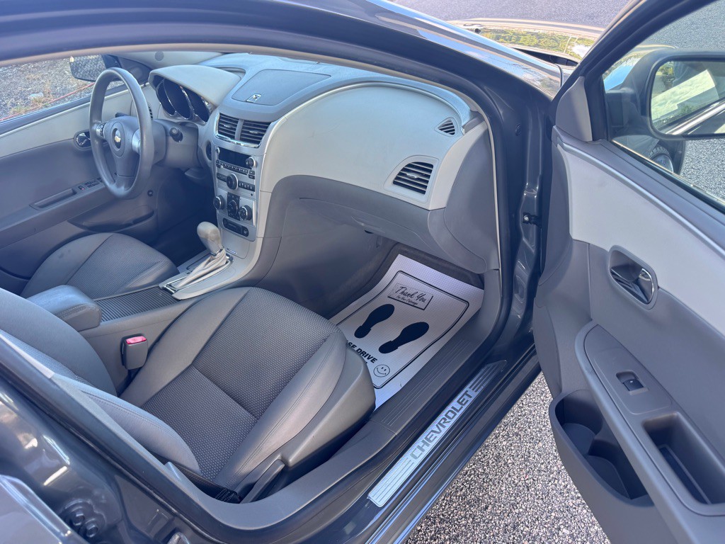 2009 Chevrolet Malibu Image 5