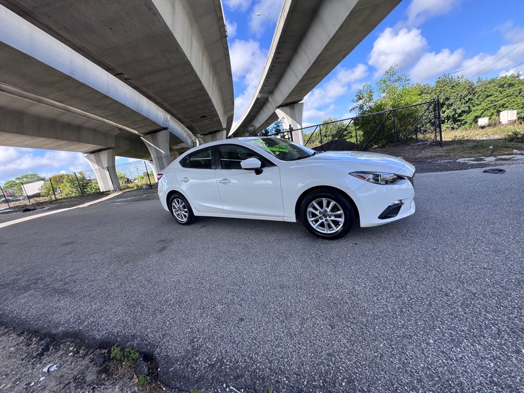 2014 Mazda Mazda3 Image 2
