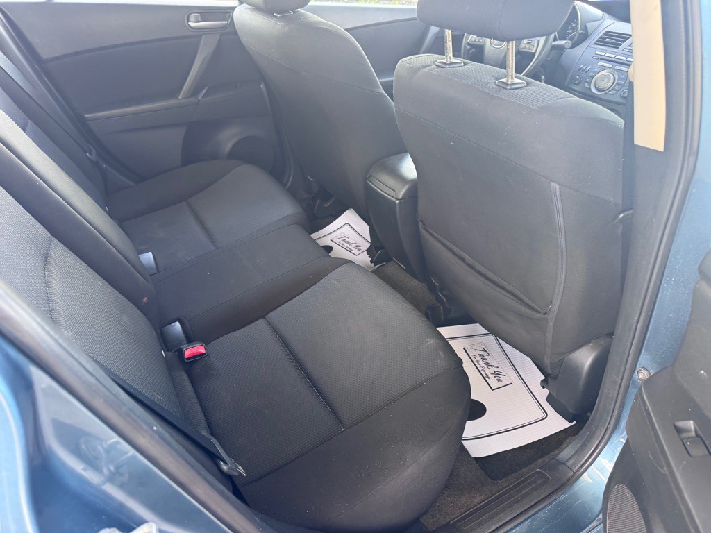 2010 Mazda Mazda3 Image 14