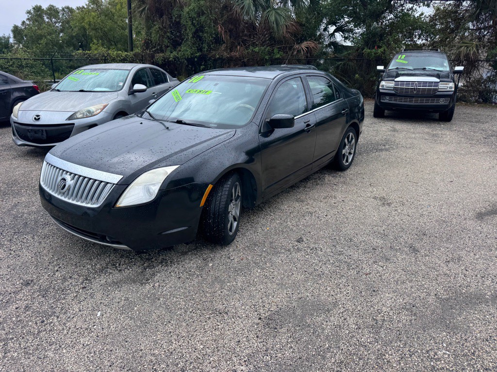 2010 Mercury Milan Image 2