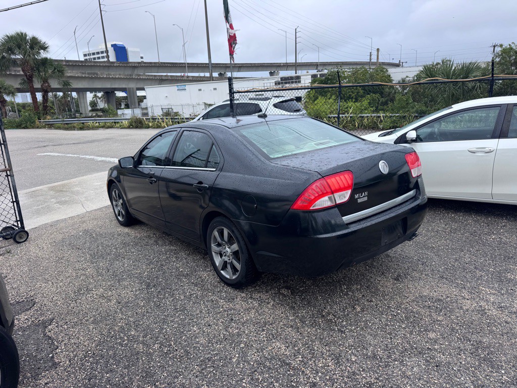 2010 Mercury Milan Image 11