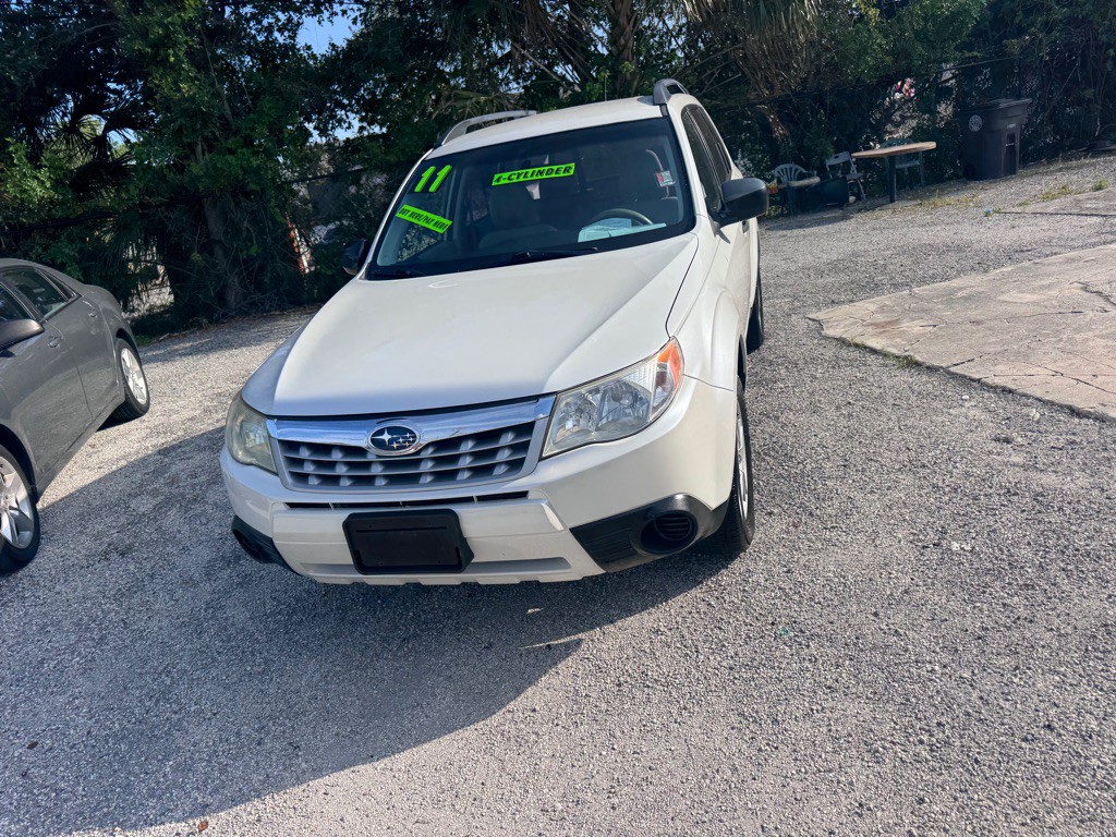 2011 Subaru Forester Image 2