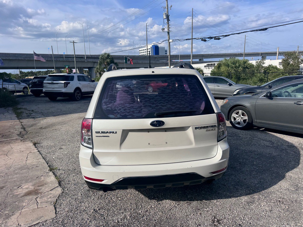 2011 Subaru Forester Image 6