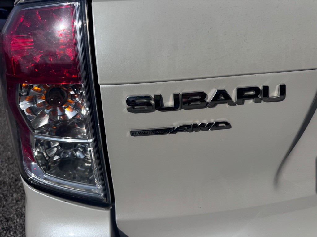 2011 Subaru Forester Image 21