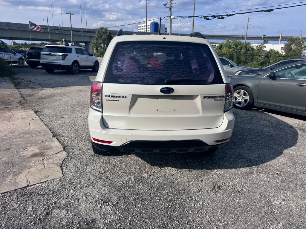 2011 Subaru Forester Image 23