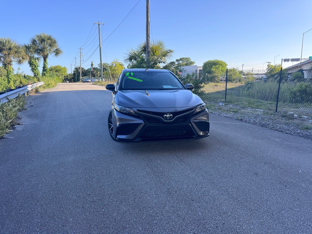 2021 Toyota Camry Image 2