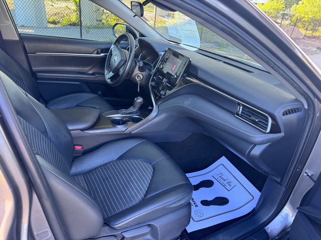 2021 Toyota Camry Image 13
