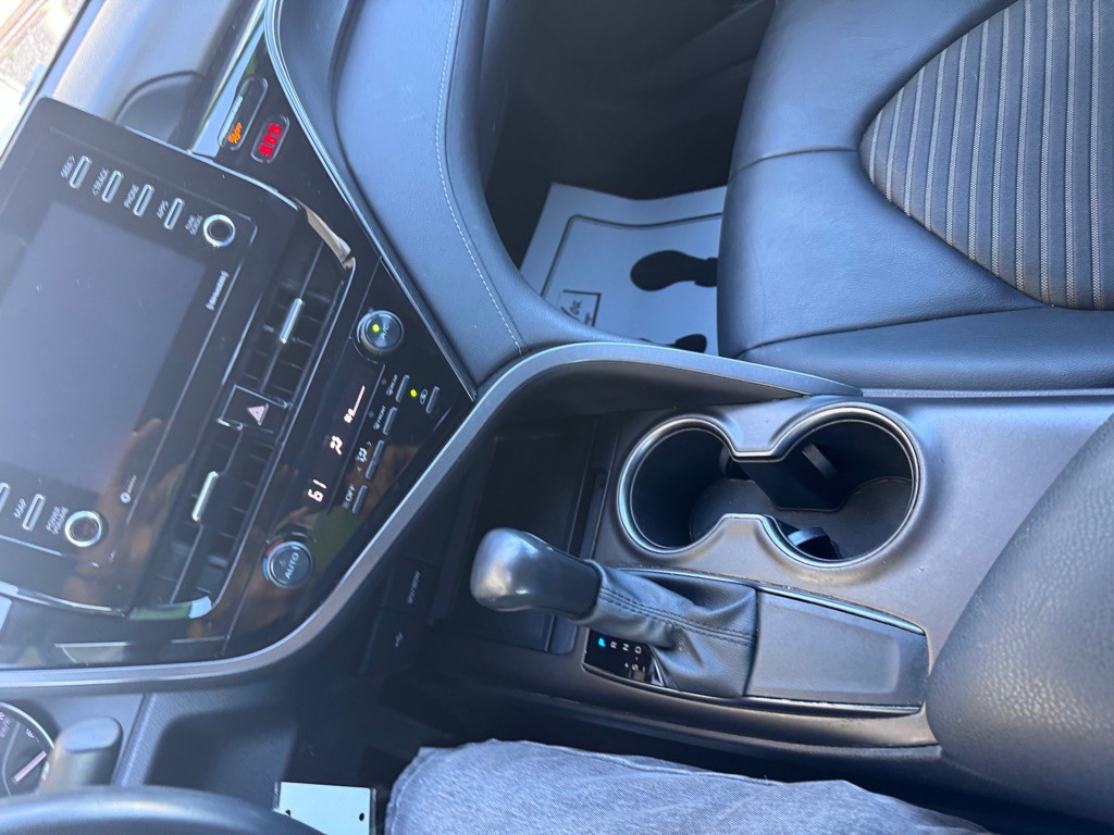2021 Toyota Camry Image 16