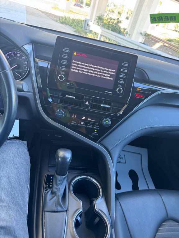 2021 Toyota Camry Image 19