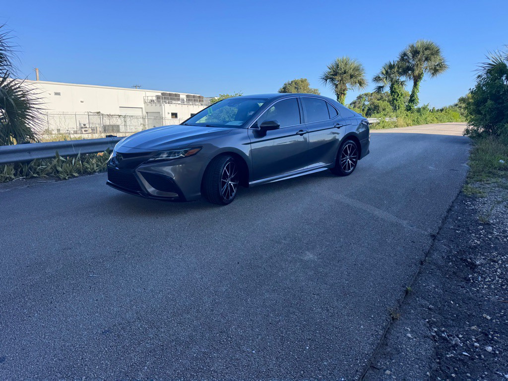 2021 Toyota Camry Image 22