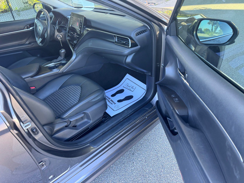 2021 Toyota Camry Image 23
