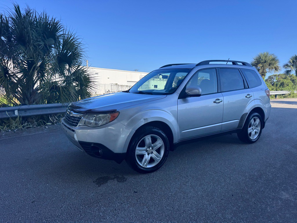 2010 Subaru Forester Image 8