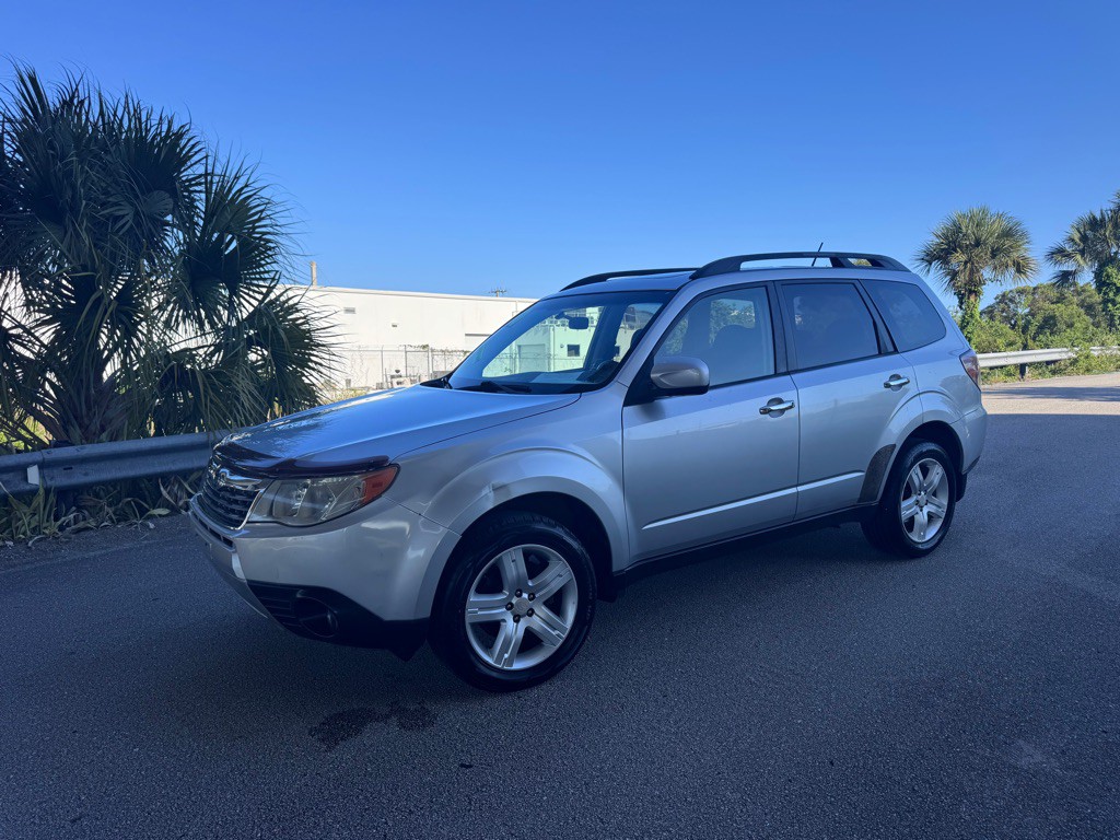 2010 Subaru Forester Image 10