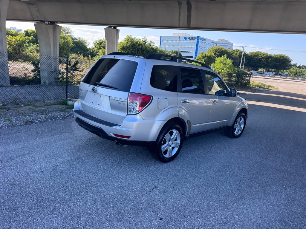 2010 Subaru Forester Image 23
