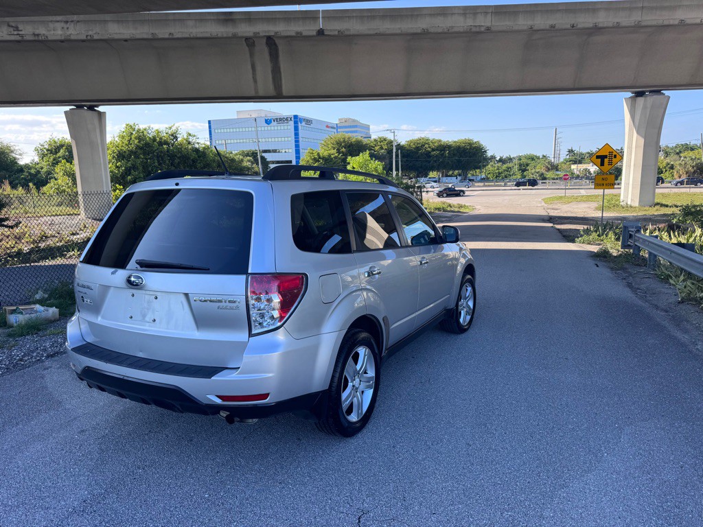 2010 Subaru Forester Image 26