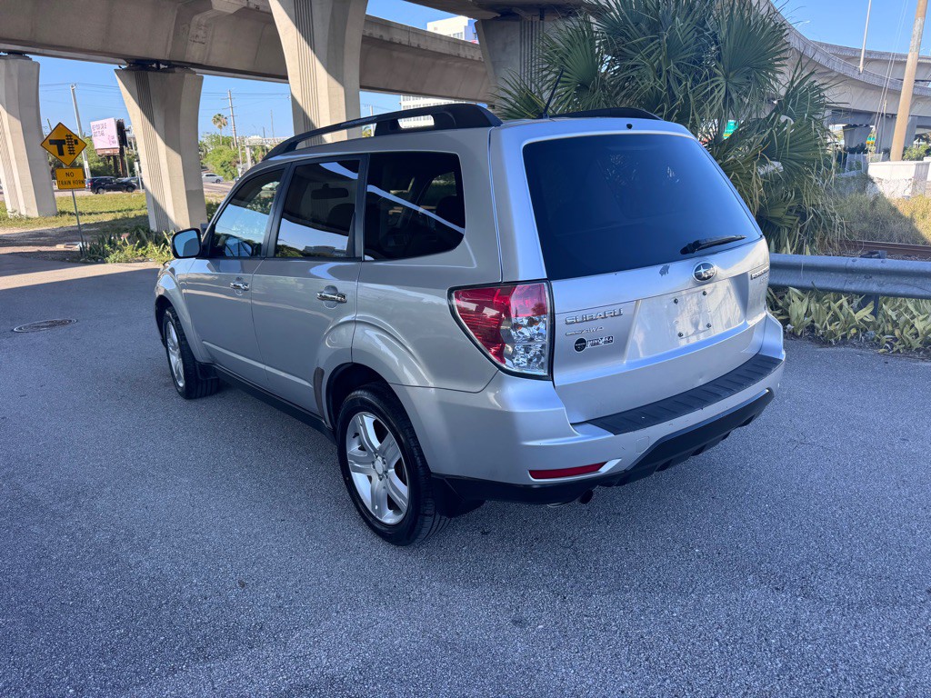 2010 Subaru Forester Image 27