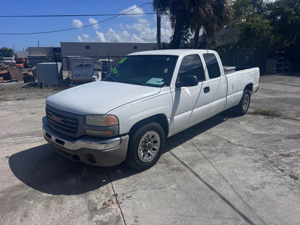 2005 GMC Sierra Image 4