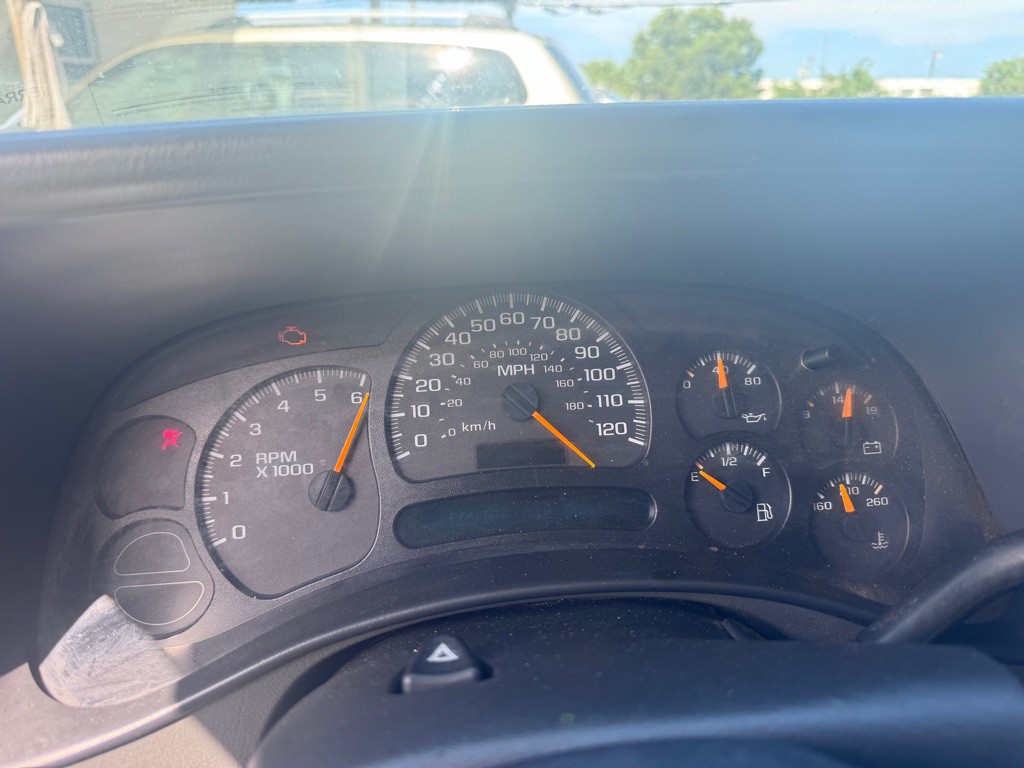 2005 GMC Sierra Image 16