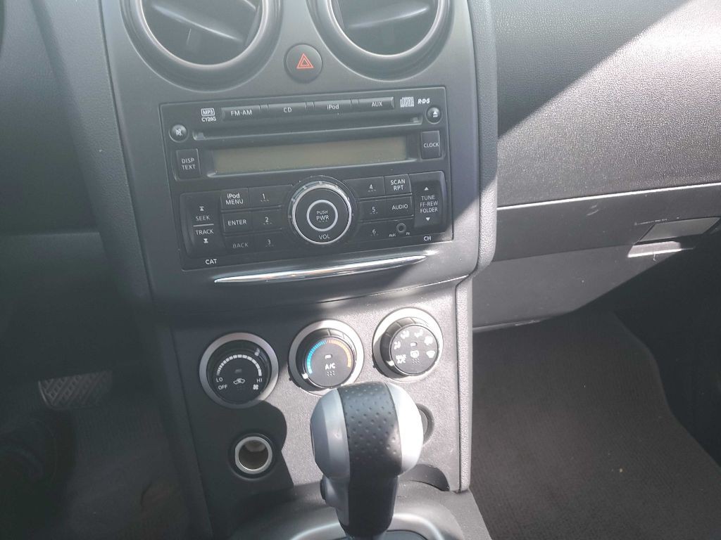 2012 Nissan Rogue Image 11