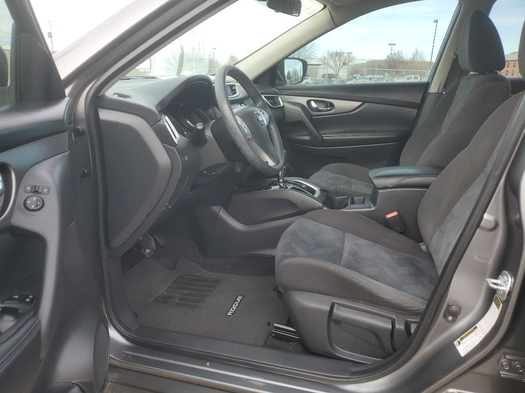 2016 Nissan Rogue Image 7