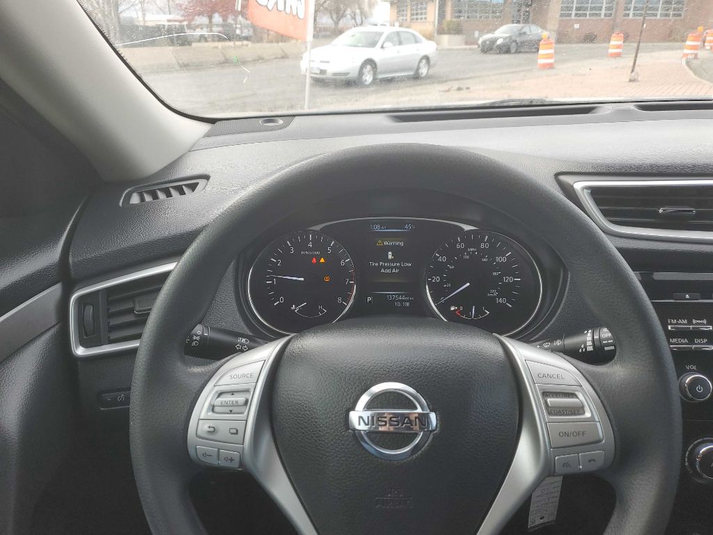 2016 Nissan Rogue Image 14