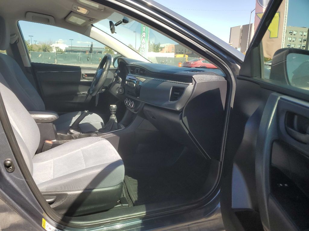 2014 Toyota Corolla Image 5