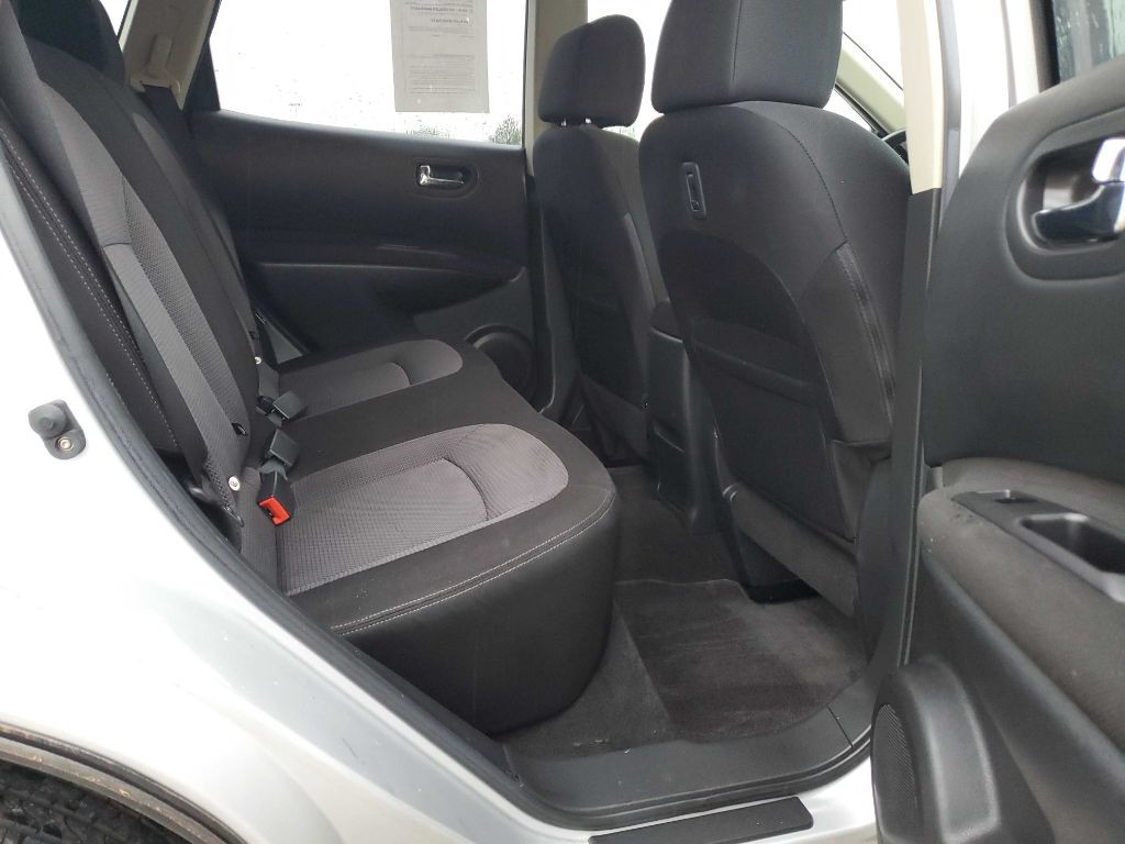 2013 Nissan Rogue Image 8