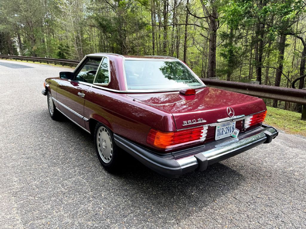 1987 Mercedes-Benz 560-Class Image 7