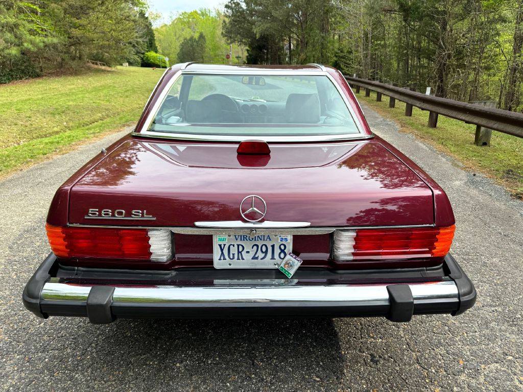 1987 Mercedes-Benz 560-Class Image 8