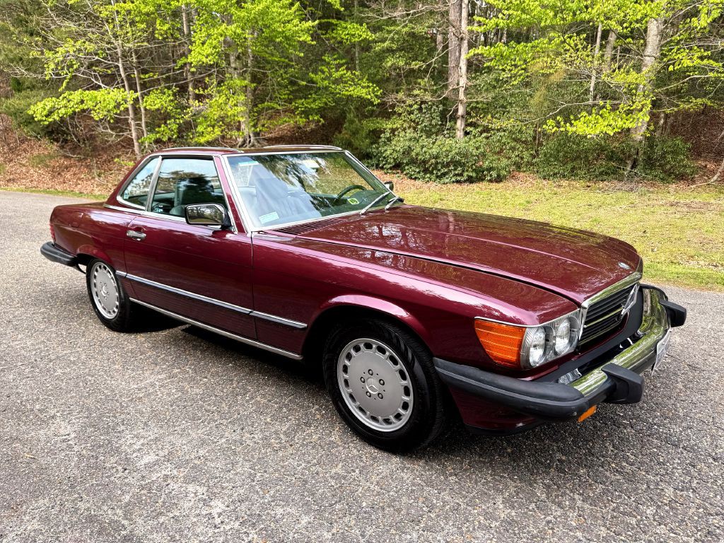 1987 Mercedes-Benz 560-Class Image 11