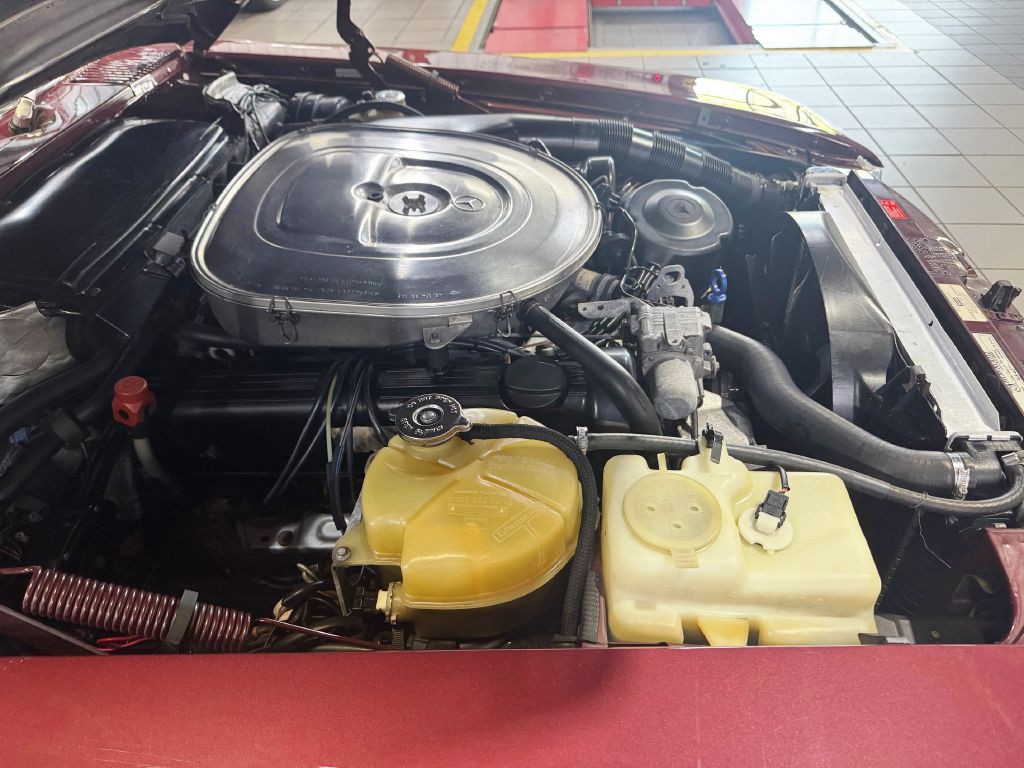 1987 Mercedes-Benz 560-Class Image 26