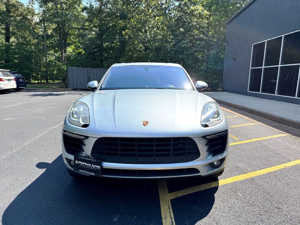 2015 Porsche Macan Image 2