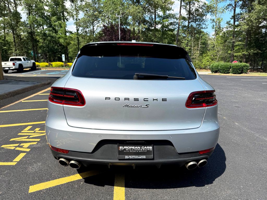 2015 Porsche Macan Image 6