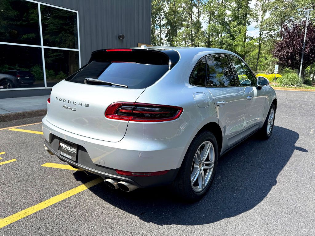 2015 Porsche Macan Image 7