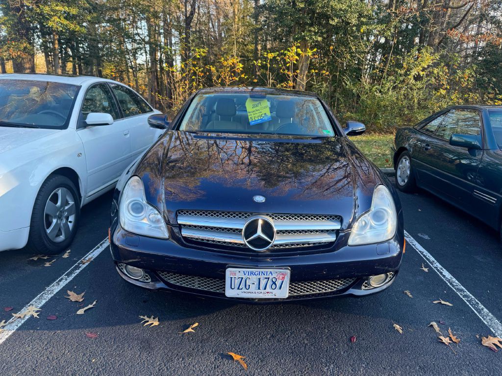 2009 Mercedes-Benz CLS-Class Image 2
