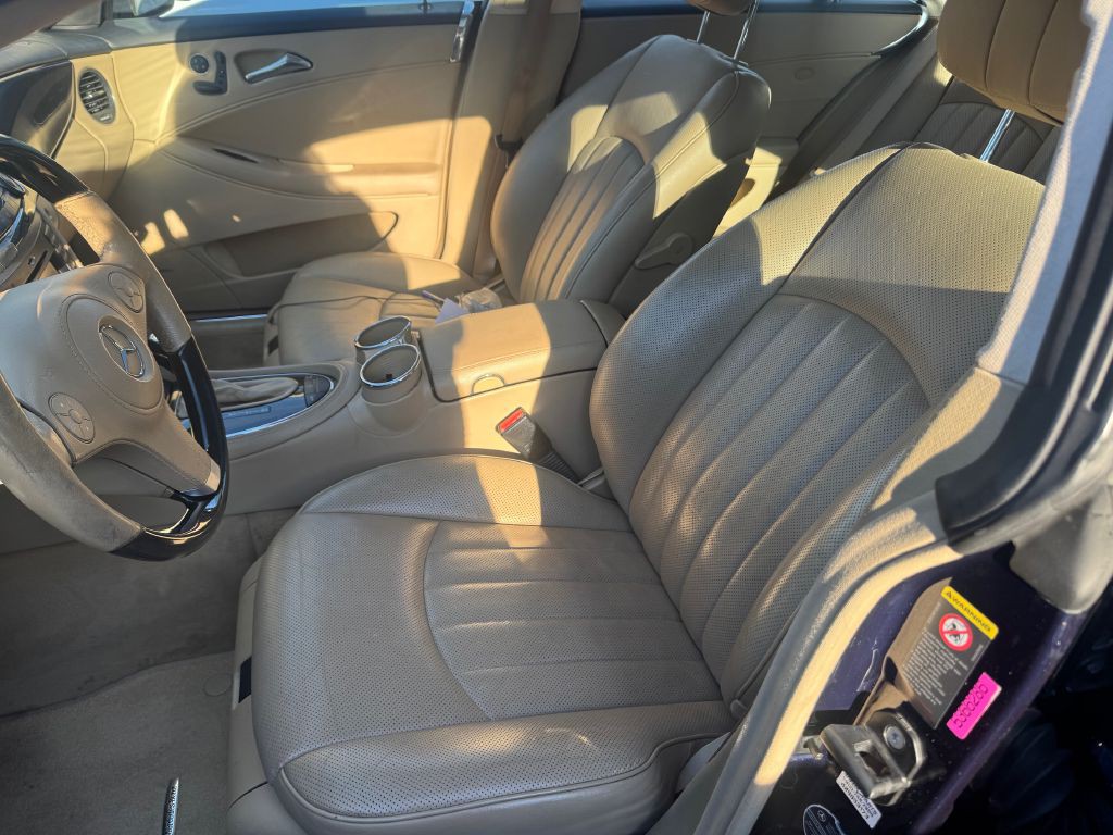 2009 Mercedes-Benz CLS-Class Image 6