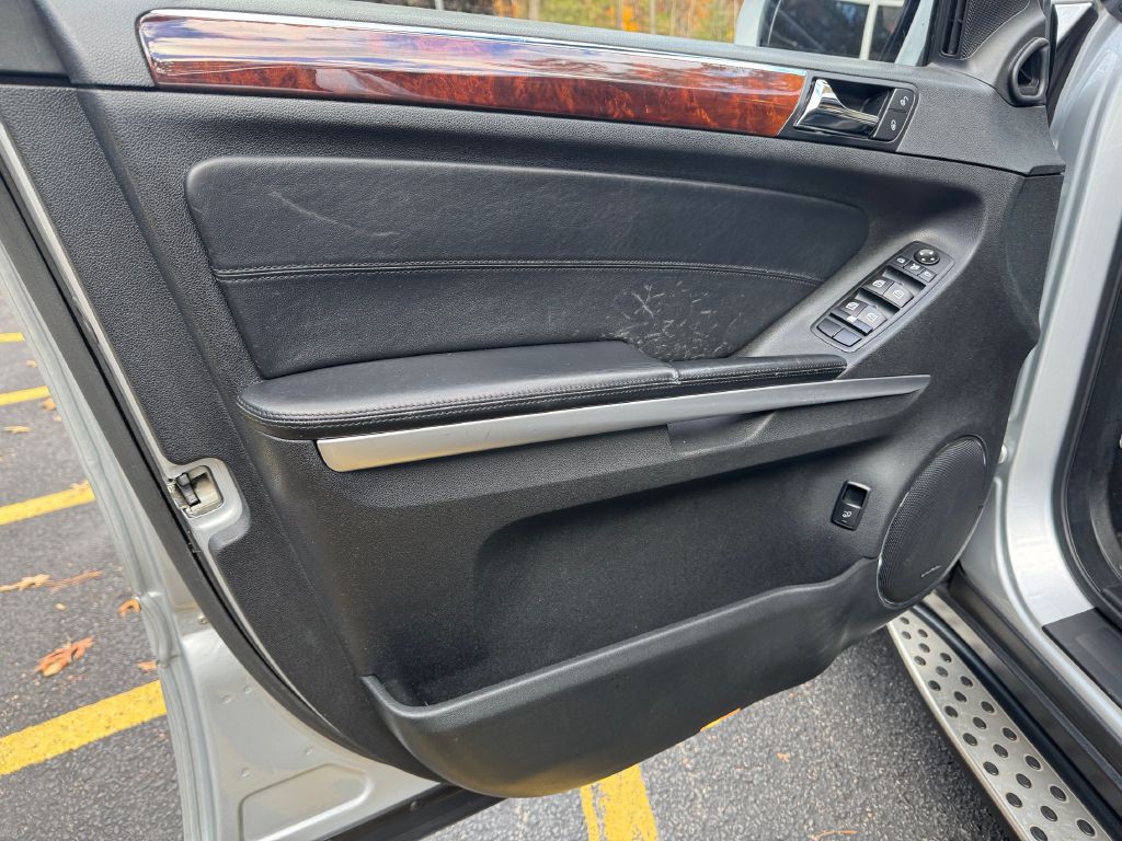 2007 Mercedes-Benz M-Class Image 28