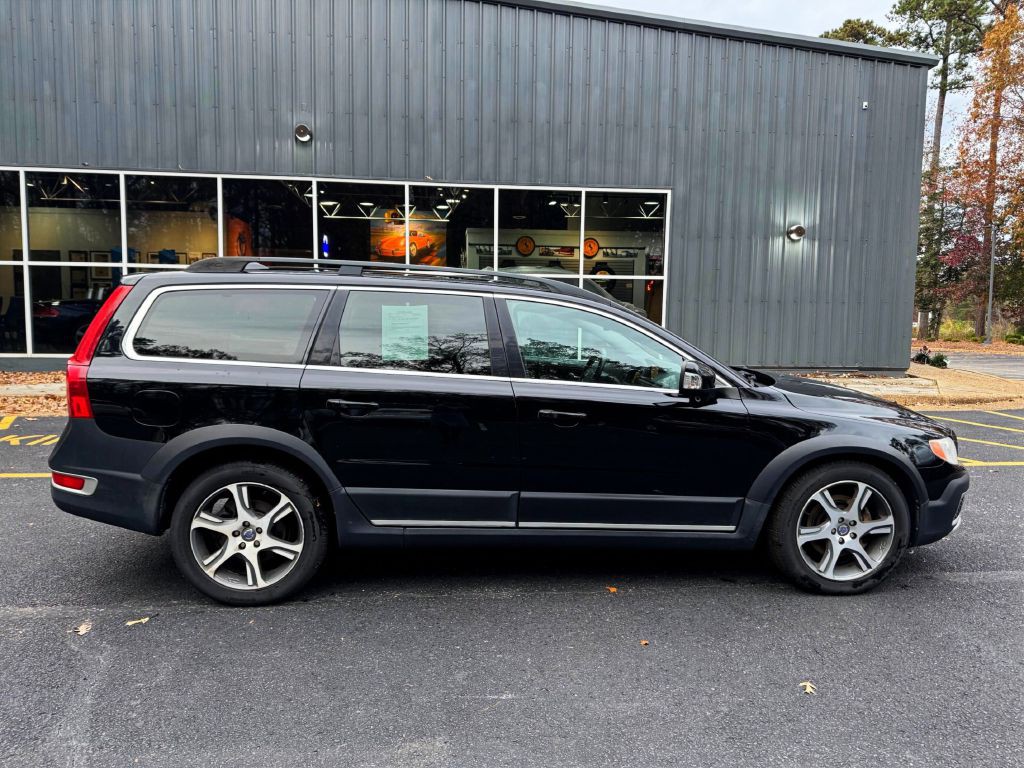 2013 Volvo XC70 Image 8