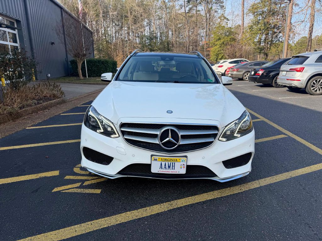 2016 Mercedes-Benz E-Class Image 2
