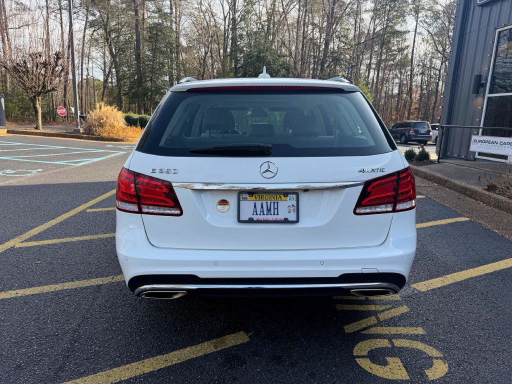 2016 Mercedes-Benz E-Class Image 6