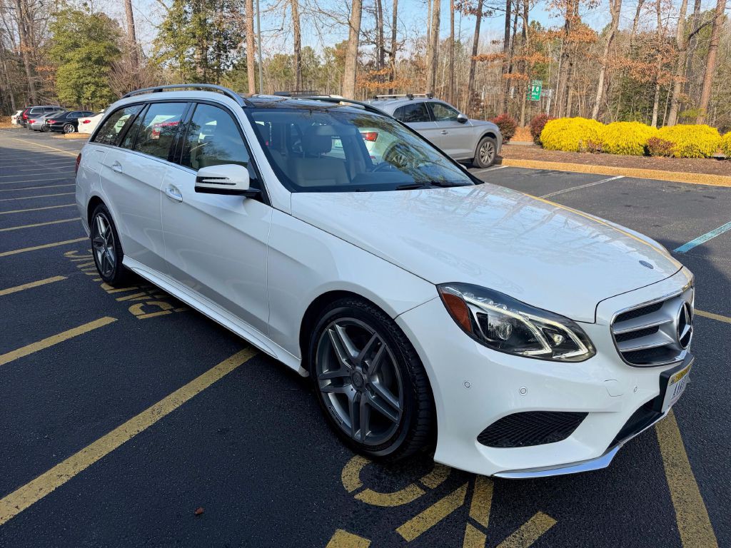 2016 Mercedes-Benz E-Class Image 9