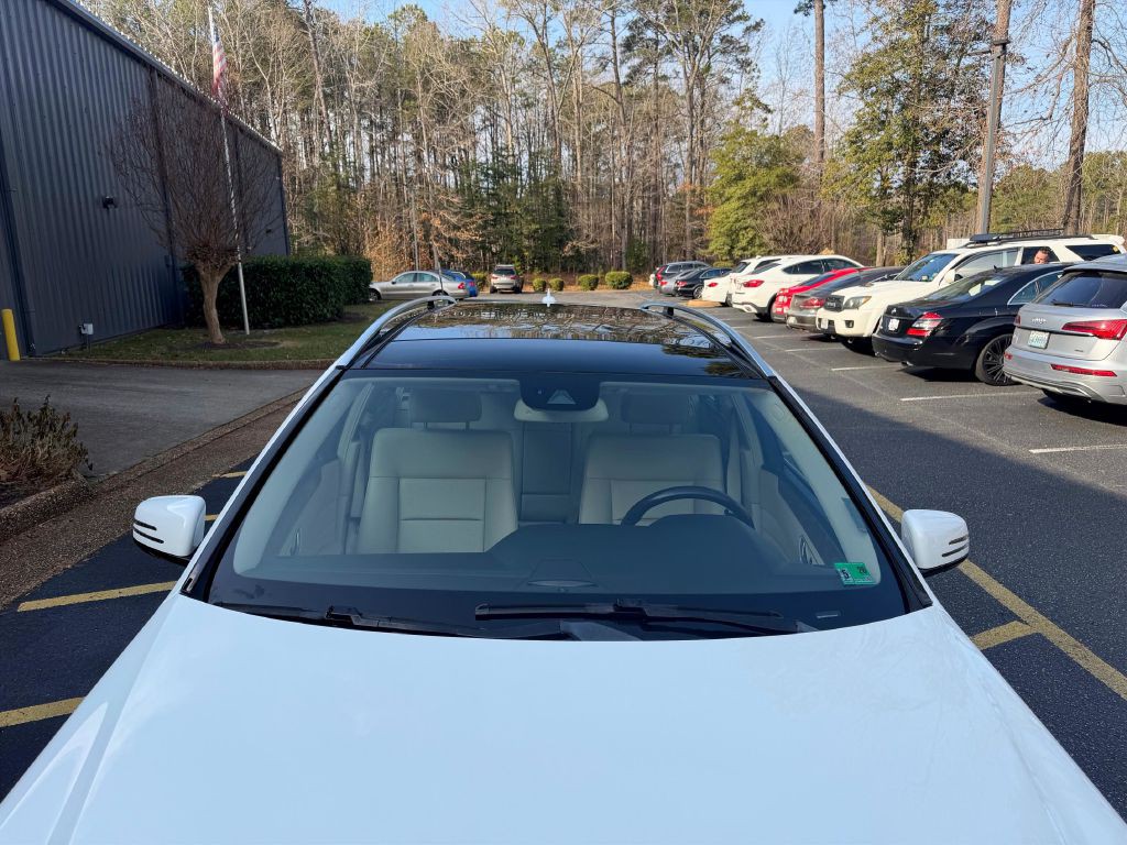 2016 Mercedes-Benz E-Class Image 10