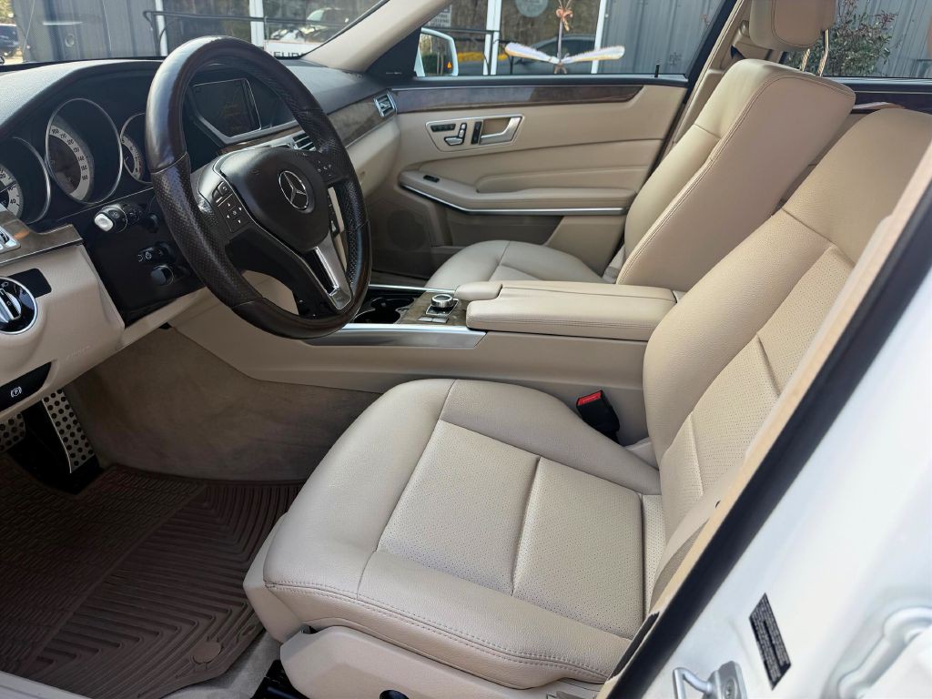 2016 Mercedes-Benz E-Class Image 12