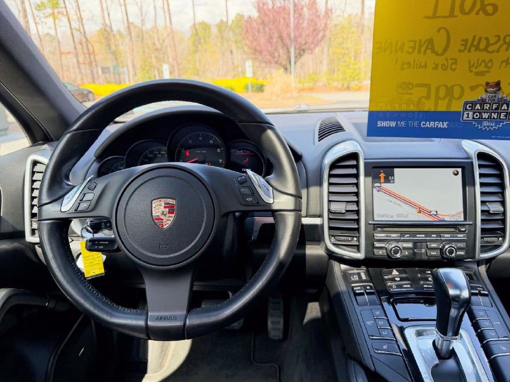 2011 Porsche Cayenne Image 10