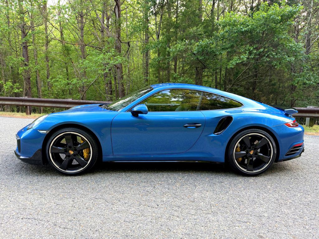 2018 Porsche 911 Image 5
