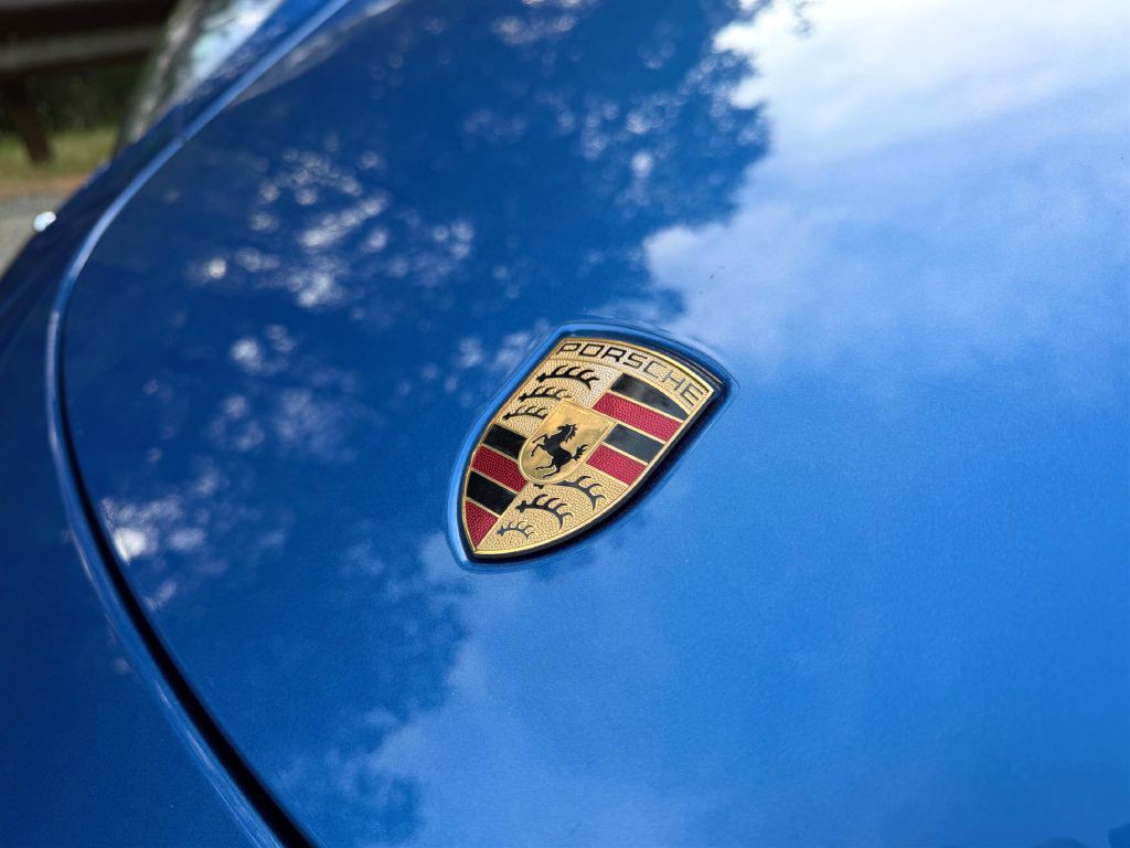 2018 Porsche 911 Image 15
