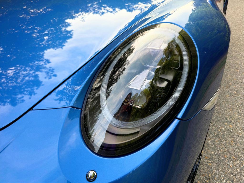 2018 Porsche 911 Image 17