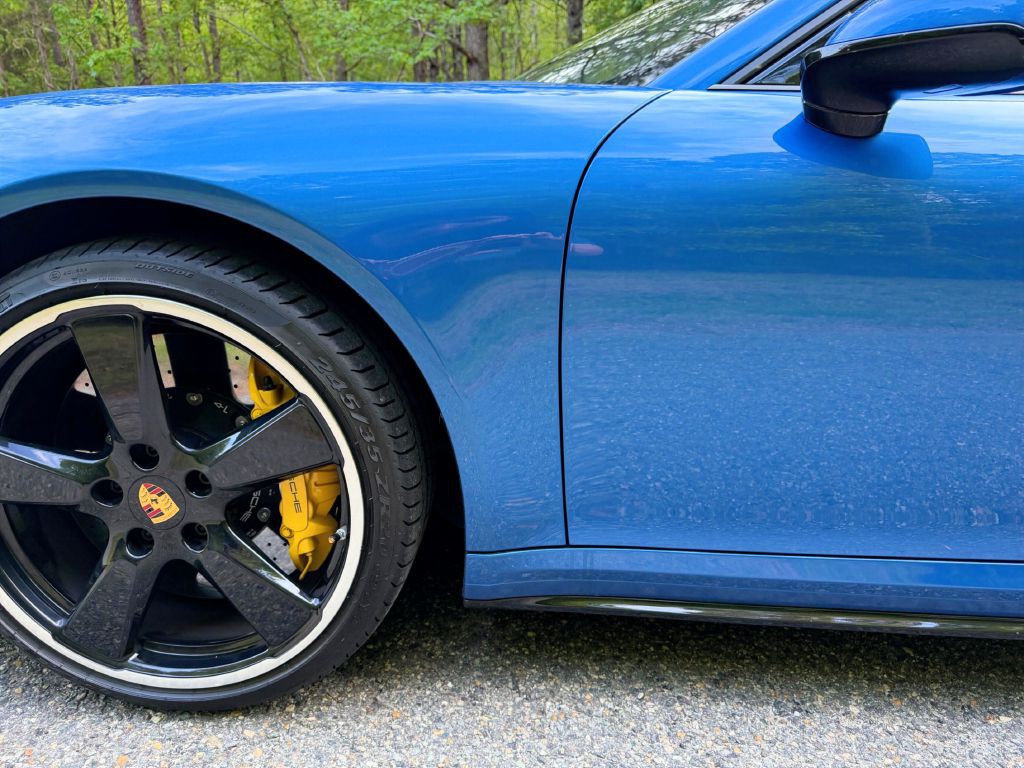2018 Porsche 911 Image 27