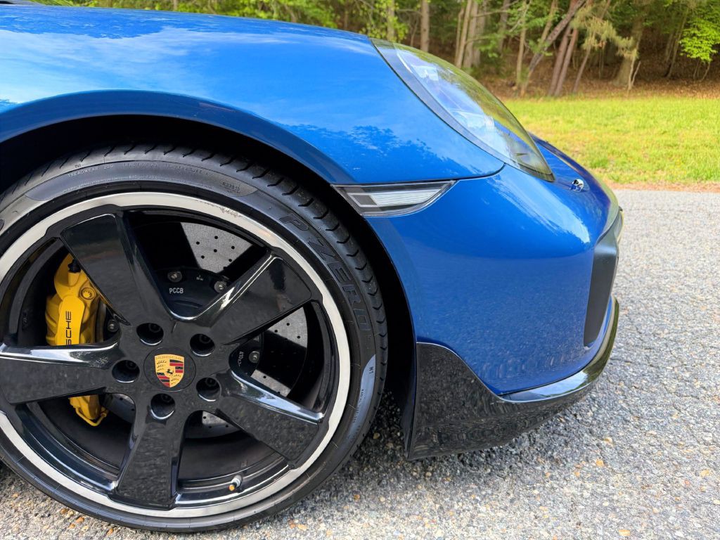 2018 Porsche 911 Image 30